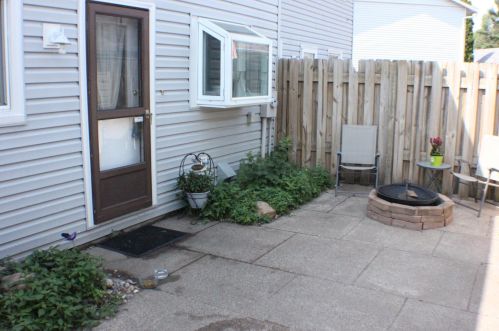 3650 Brookdale Dr, Minneapolis MN  55443-2851 exterior