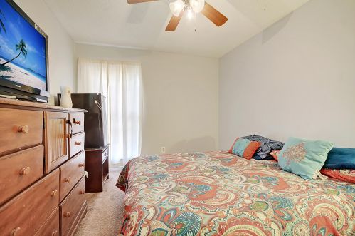 200 Finch St, Ladson SC  29456-4909 exterior