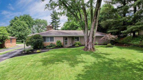 3772 Galbraith Rd, Cincinnati, OH 45247-3755