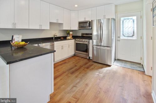 11413 Fairoak Dr, Silver Spring MD 20902-3137 exterior