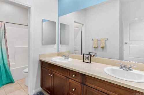 1359 Dolomite Way, San Marcos CA  92078-2824 exterior