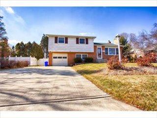 1821 Troxell St, Allentown, PA 18109-3121