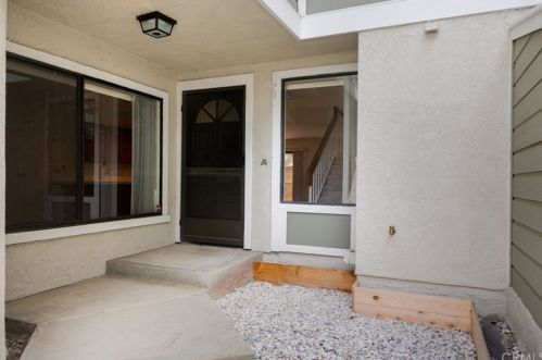 22086 Newbridge Dr, El Toro, CA 92630-6526