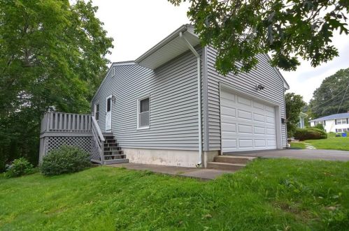 32 Barbara Ann Dr, Providence, RI 02911-1153