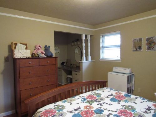 716 Candlewood Rd, Fort Worth TX  76103-1114 exterior