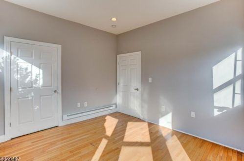 399 Riv St, Paterson NJ 07502-1012 exterior