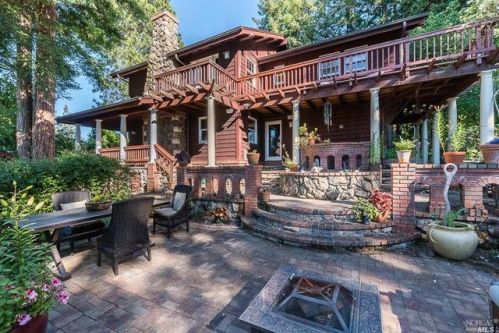 1088 Pleasant Hill Rd, Sebastopol, CA 95472-4652