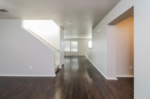 716 Buffalo Springs Dr, Fort Worth, TX 76140-5733