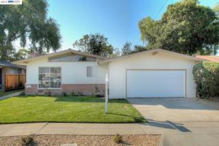 1323 Spruce St, Livermore, CA 94551-1917