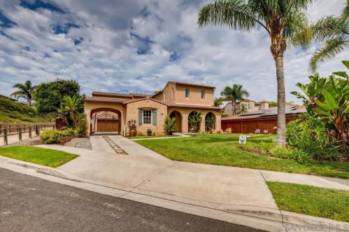 576 Rush Dr, San Marcos, CA 92078-7947