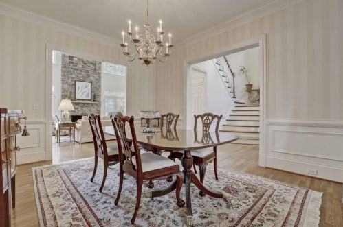 130 High Point Walk, Atlanta GA  30342-2480 exterior