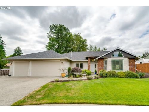 16200 Katie Ct, Portland, OR 97267-5195