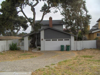 1119 Rousch Ave, Seaside, CA 93955-5915