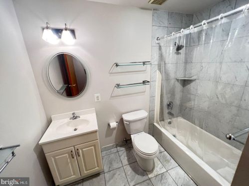 1939 Chestnut St, Philadelphia PA  19103-3504 exterior