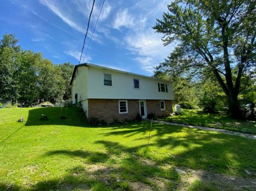 44 Keith St, Augusta, ME 04330-1022