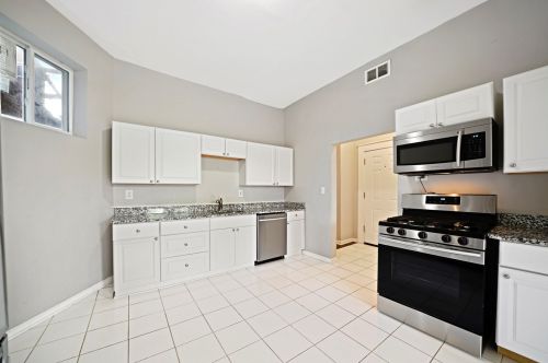 3131 Augusta Blvd, Chicago, IL 60622-4357