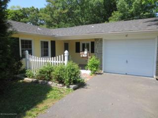 67 Deerfield Ln, Matawan, NJ 07747-1331