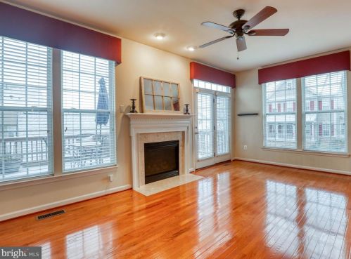 12 Payne St, Charles Town WV 25414-5536 exterior