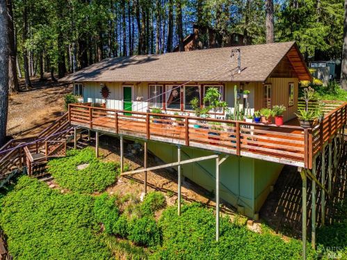 26720 Hawk Rd, Willits, CA 95490-8815