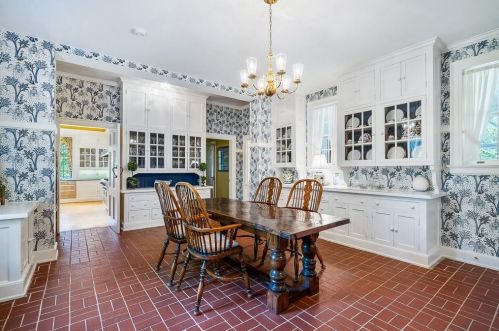 10 Habersham Way, Atlanta GA  30305-2800 exterior