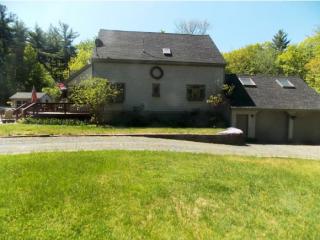 360 Bear Hill Rd, Concord, NH 03307-1419