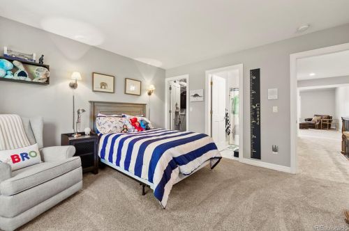 49 Cherry Hl Farm Dr, Englewood CO 80113-7169 exterior