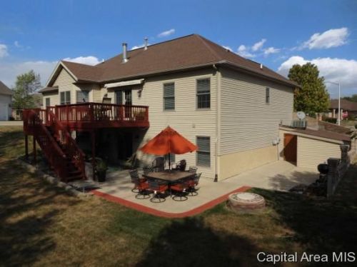 1501 Appalachian Trl, Buckhart, IL 62563-9288