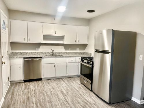 2970 Aquadale Ln, Cincinnati OH  45211-8002 exterior