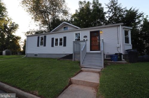 551 Lafayette Ave, Trenton, NJ 08628-2813