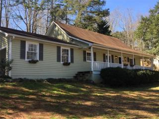 3437 Mill Creek Rd, Gainesville, GA 30506-1222