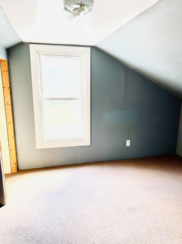 26 School St, Allenstown, NH 03275-1944