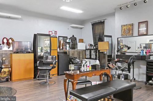 216 Carlisle St, Hanover PA 17331-2448 exterior