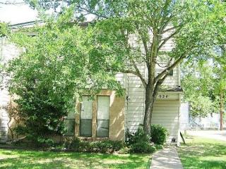 916 Navidad St, Bryan TX  77801-2817 exterior