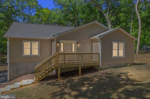 15113 Rose Valley Dr, Mineral, VA 23117-9619