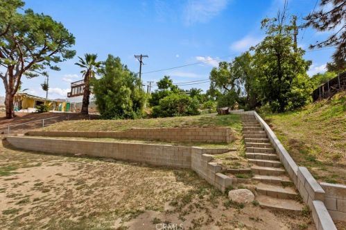 20196 Westpoint Dr, Riverside CA  92507-6660 exterior