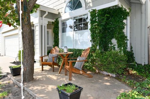 206 Flametree Cir, Windsor, CA 95492-8105