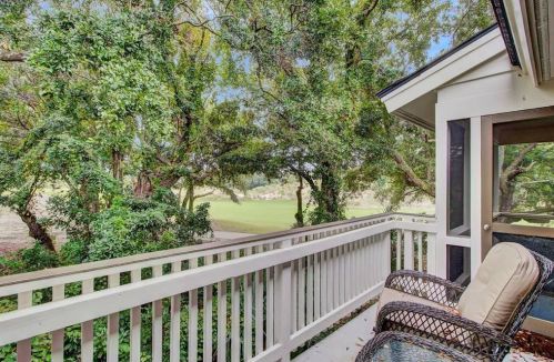 29 Fairway Dunes Ln, Isle Of Palms SC  29451-2840 exterior
