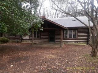 2308 Pinecroft Rd, Greensboro, NC 27407-4705