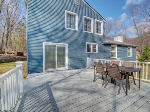 10 Long Ridge Rd, Dover NJ  07869-4564 exterior