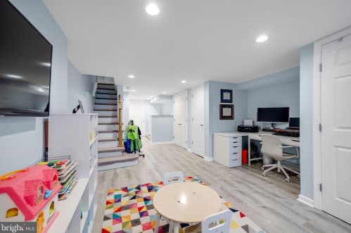 1917 12 St, Philadelphia PA 19148-2209 exterior