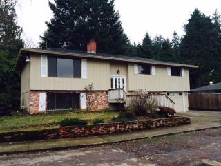 7400 Thiessen Rd, Portland OR  97267-2046 exterior