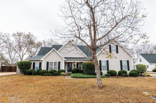523 Grove Ln, Kathleen, GA 31047-3204