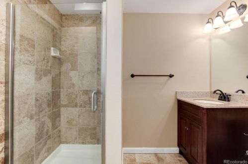 7397 Spruce St, Englewood CO 80112-1751 exterior