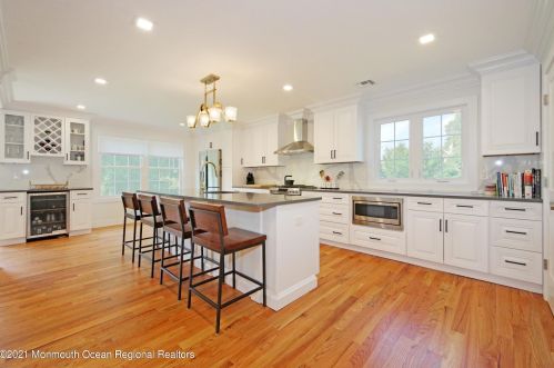 39 Harrison Ave, Tinton Falls NJ  07701 exterior