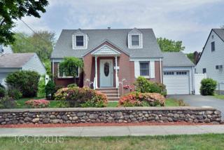 86 Maple St, Dumont, NJ 07628-3110