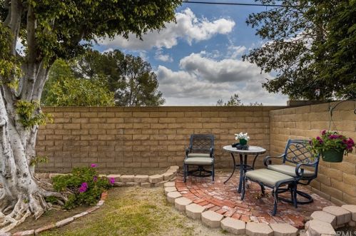 6270 Woodsboro Ave, Anaheim CA  92807-2347 exterior