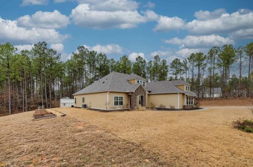 400 Thrash Rd, Lagrange GA  30241-8060 exterior