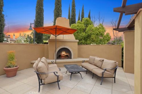 196 Vintage, Irvine CA  92620-2864 exterior