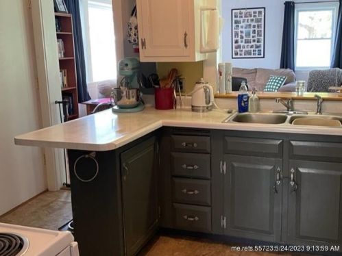 113 Lincoln St, Pittsfield, ME 04967-3525