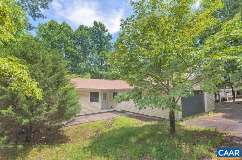 11 Vine Ridge Dr, Bybee, VA 22963-2706